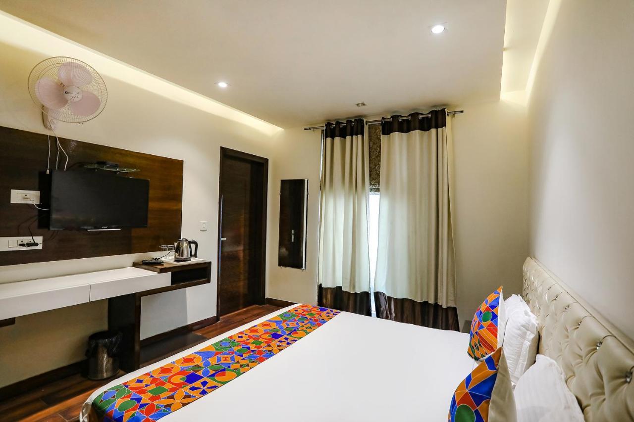 Fabhotel Grand Stay Νέο Δελχί Εξωτερικό φωτογραφία